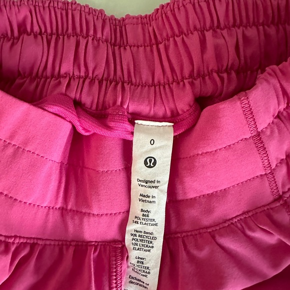 Shorts - Picture 3 of 3